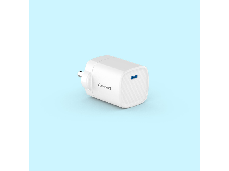 Novus 25W Super Fast GaN charger for Samsung, Pixel & iPhone at 43% Off product view