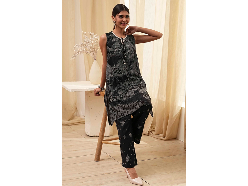 Black Printed Asymmetric Kurta Set at 50% Off product view